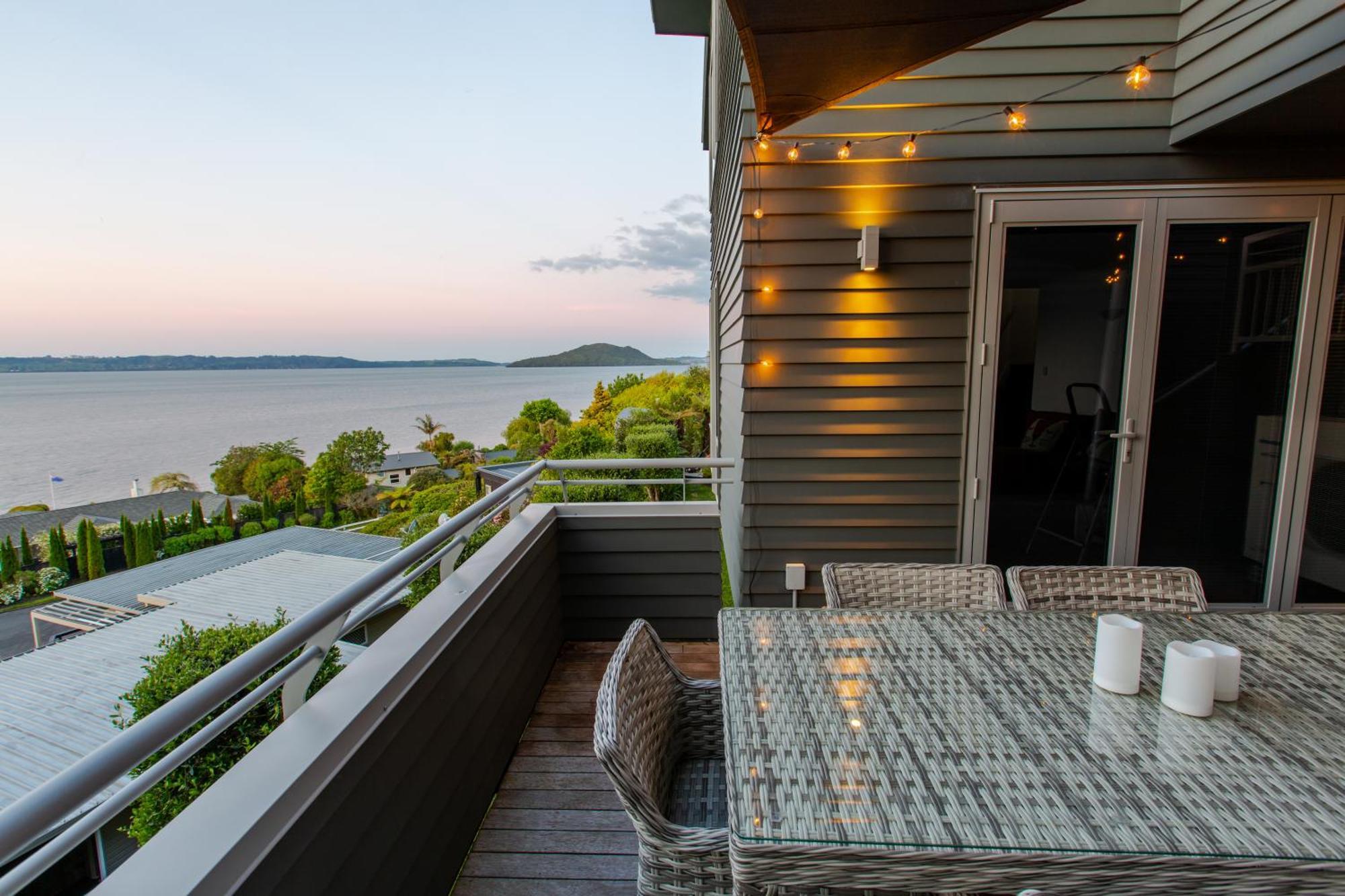 Rotorua Serenity Lakeview Retreat Buitenkant foto