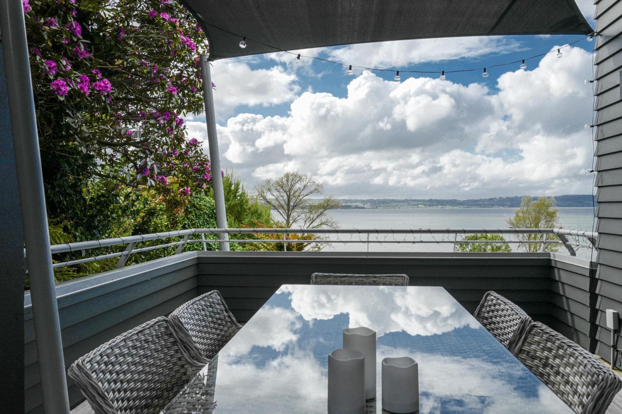Rotorua Serenity Lakeview Retreat Buitenkant foto